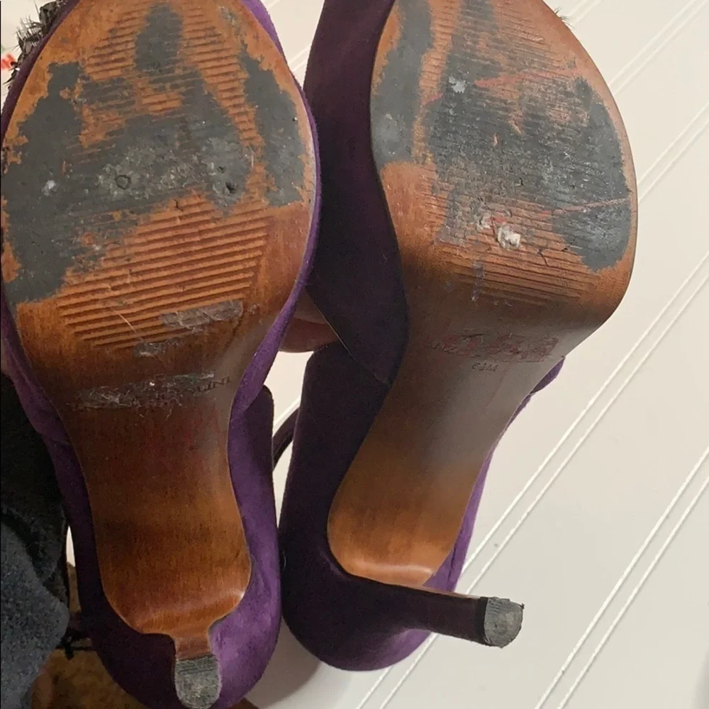Enzo Angiolini Purple Suede Embellished Stilettos. MCH0811B